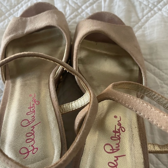 GUC Lilly Pulitzer Hadley Wedges - Picture 3 of 6